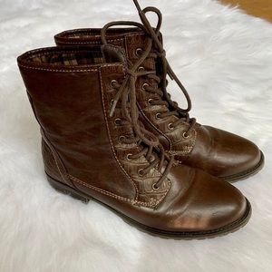 ✨ALL ITEMS $5✨ Sporto Combat Boots